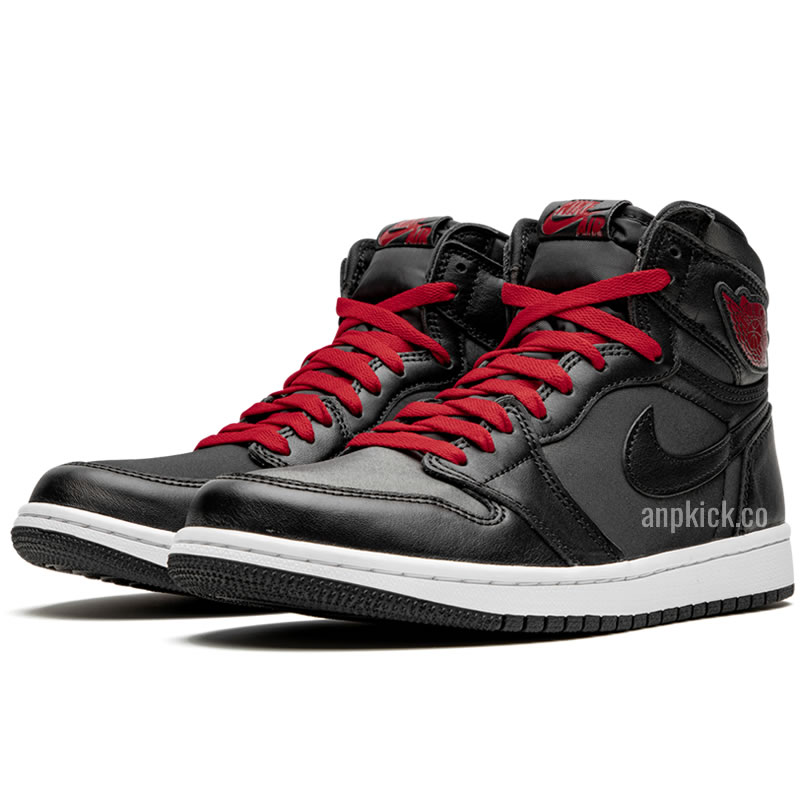 Air Jordan 1 Retro High Og Black Satin Gym Red 555088 060 New Release (2) - newkick.vip