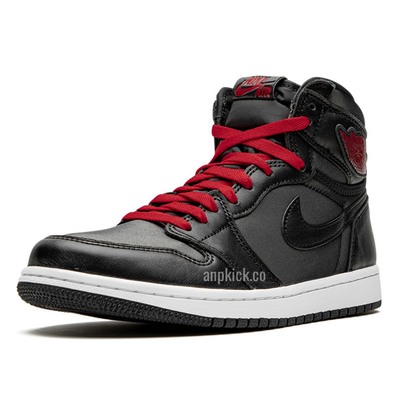 Air Jordan 1 Retro High Og Black Satin Gym Red 555088 060 New Release (4) - newkick.vip