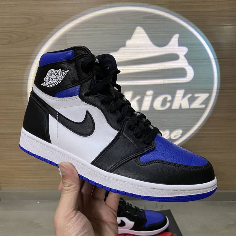 Air Jordan 1 Retro High Og Royal Toe 2020 On Feet Royal Blue 555088 041 (3) - newkick.vip