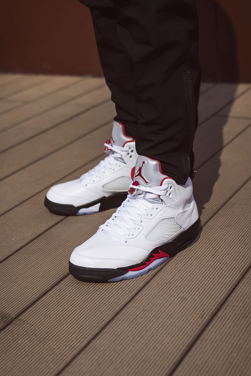 Air Jordan 5 Fire Red 3m 2020 Silver Tongue Da1911 102 On Feet (1) - newkick.vip