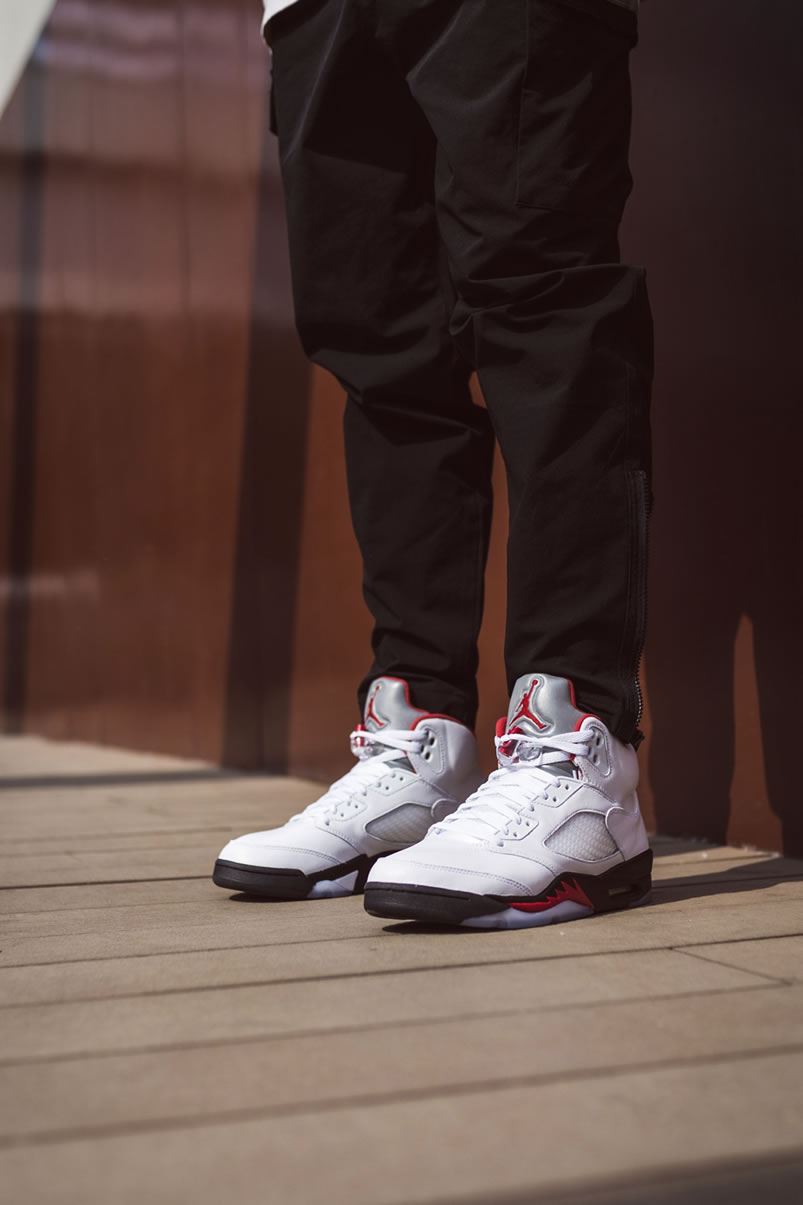 Air Jordan 5 Fire Red 3m 2020 Silver Tongue Da1911 102 On Feet (3) - newkick.vip