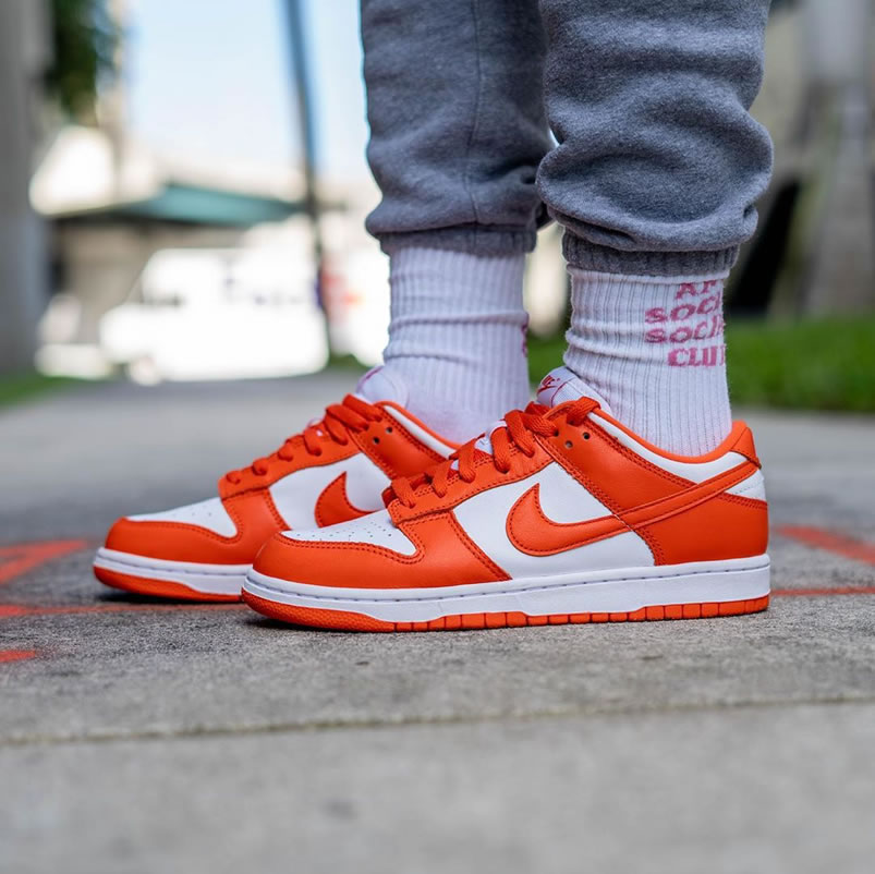 Nike Sb Dunk Low Sp Syracuse Orange Blaze Cu1726 101 On Feet (9) - newkick.vip