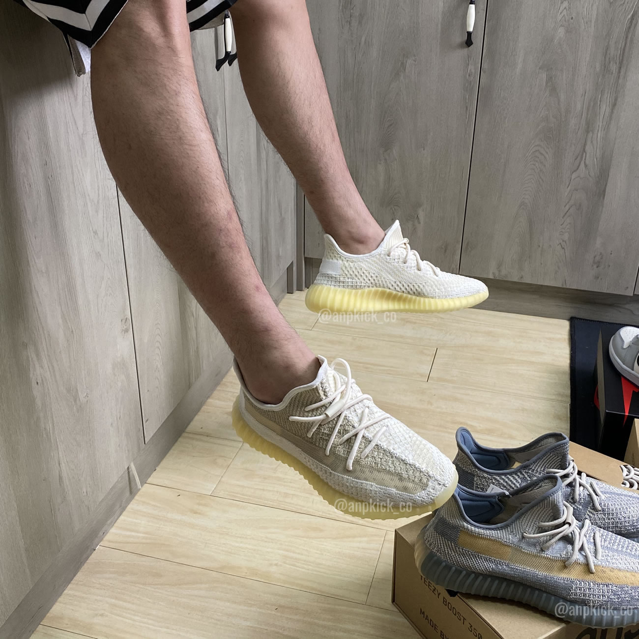 Adidas Yeezy Boost 350 V2 Abez Fz5246 Anpkick First On Feet First Look (5) - newkick.vip