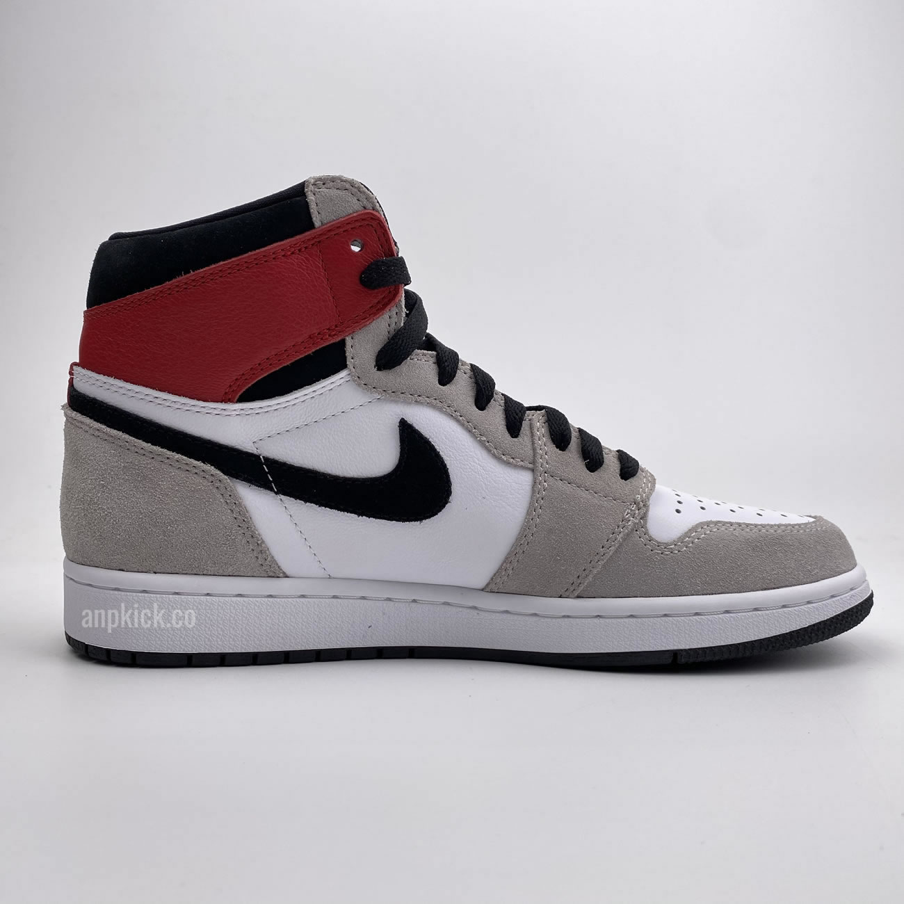 Air Jordan 1 Retro High Light Smoke Grey 2020 New Release 555088 126 (3) - newkick.vip