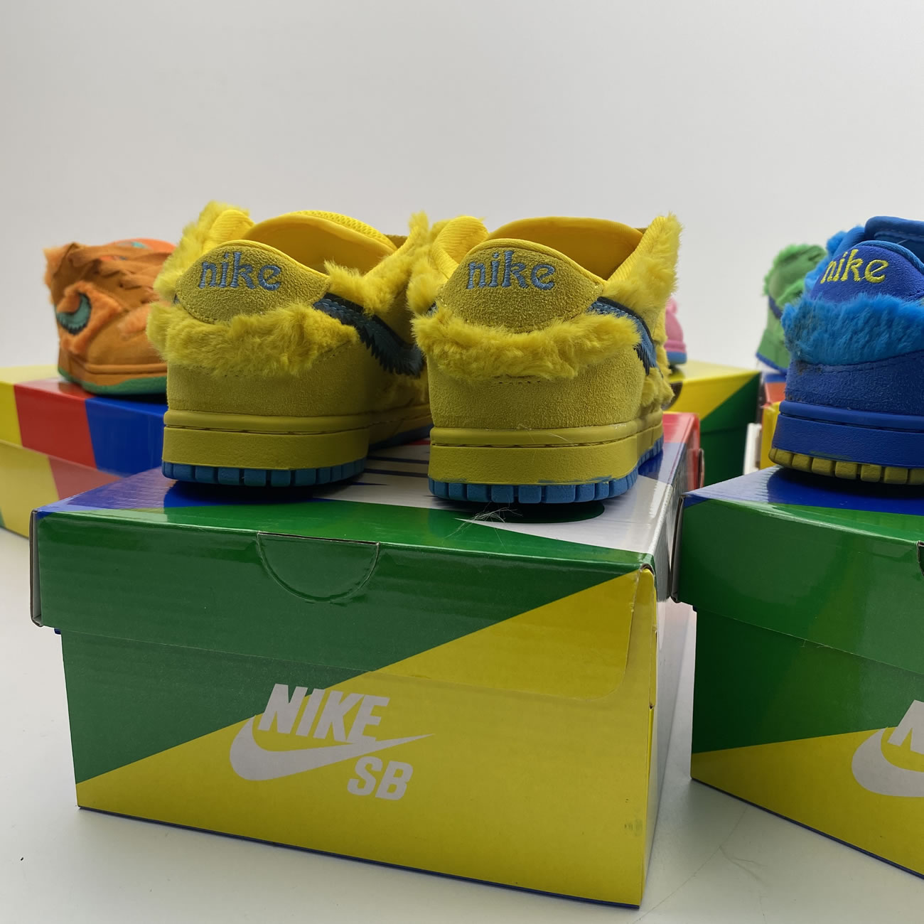 Kids Childrens Grateful Dead Bears Nike Sb Dunk Low Yellow Pink Orange Blue Green Release For Sale (5) - newkick.vip