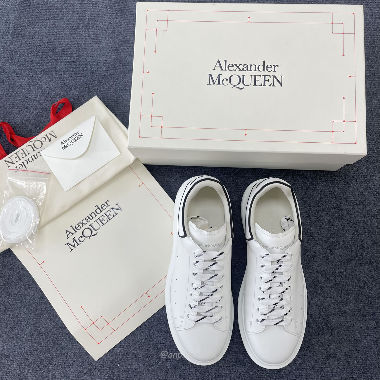 Alexander Mcqueen Oversized Sneaker White Black 625156 Whxmt 9074 (9) - newkick.vip