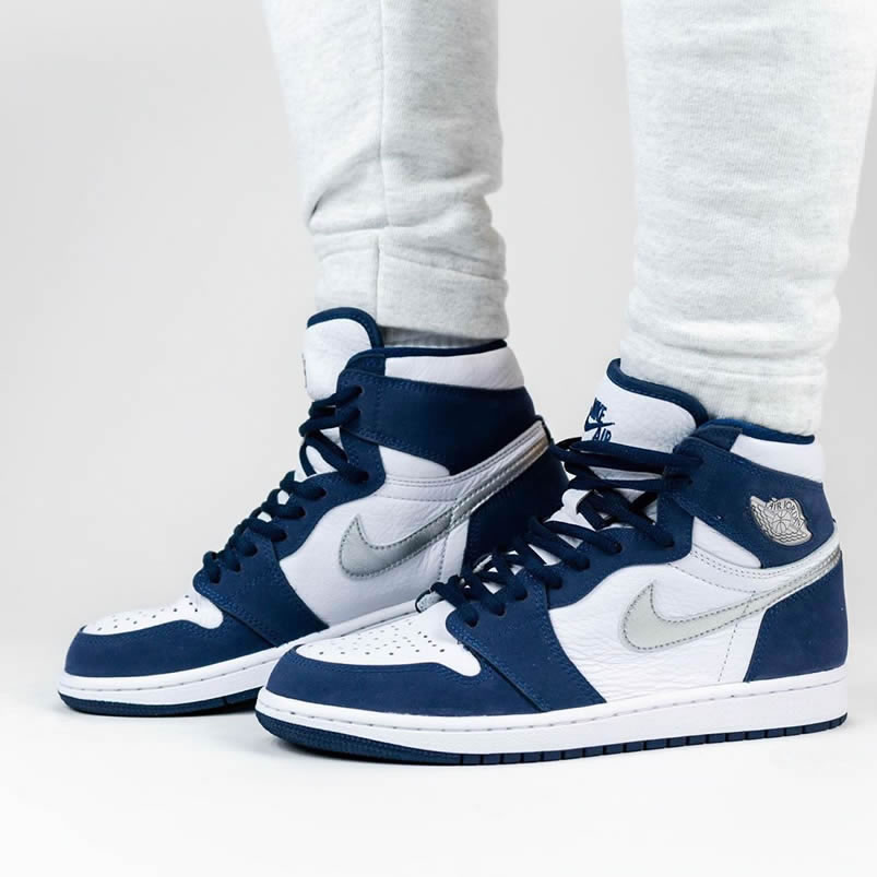 Air Jordan 1 High Og Co Jp Midnight Navy On Feet Mens Dc1788 100 Gs 575441 141 (1) - newkick.vip