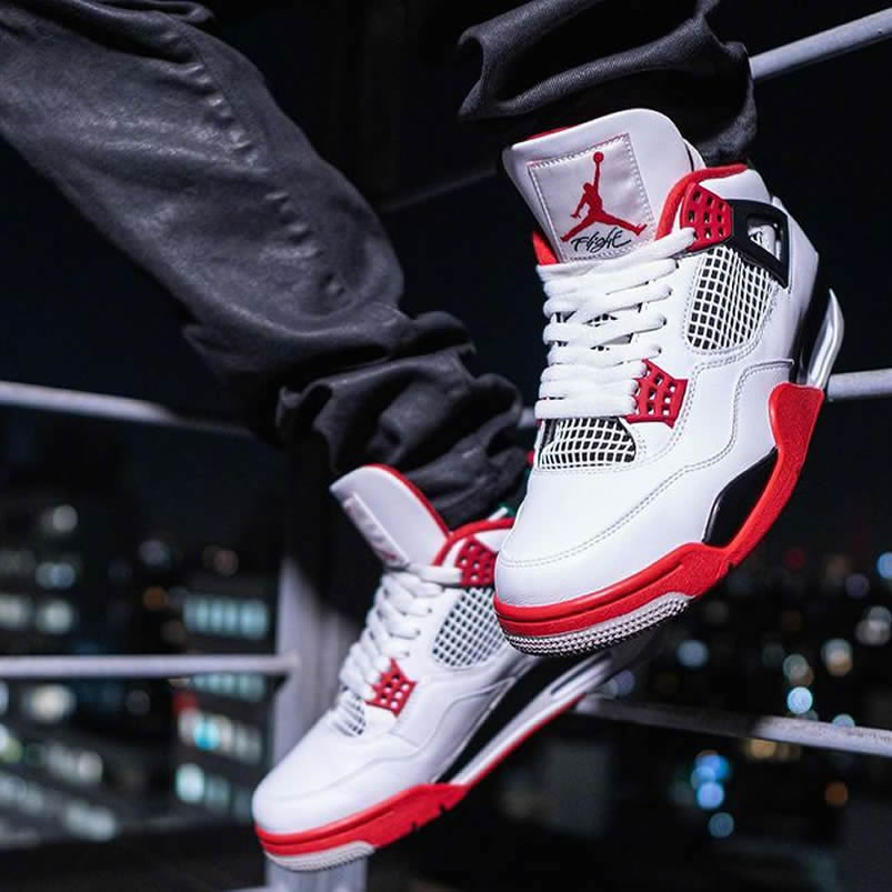 Air Jordan 4 Retro Og Fire Red 2020 On Feet Dc7770 160 (3) - newkick.vip