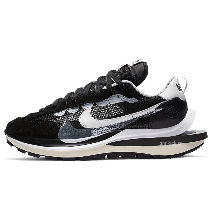 Sacai Nike Vaporwaffle Black Cv1363 001 (1) - newkick.vip