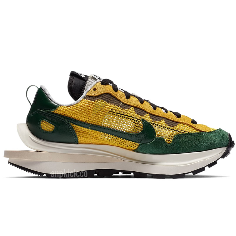 Sacai Nike Vaporwaffle Tour Yellow Stadium Green Sail Cv1363 700 (2) - newkick.vip