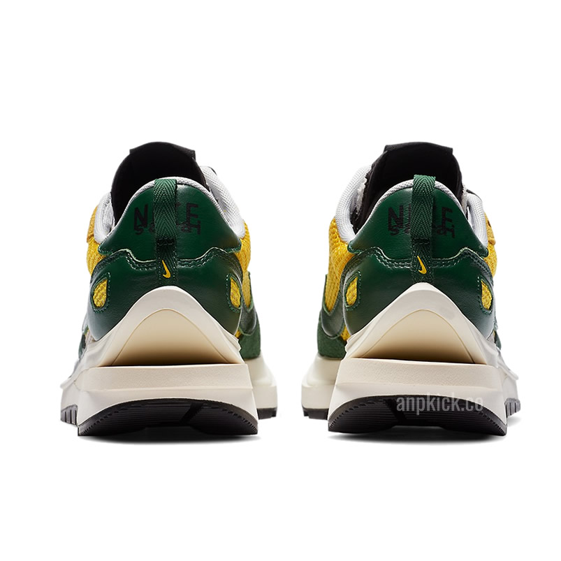 Sacai Nike Vaporwaffle Tour Yellow Stadium Green Sail Cv1363 700 (5) - newkick.vip