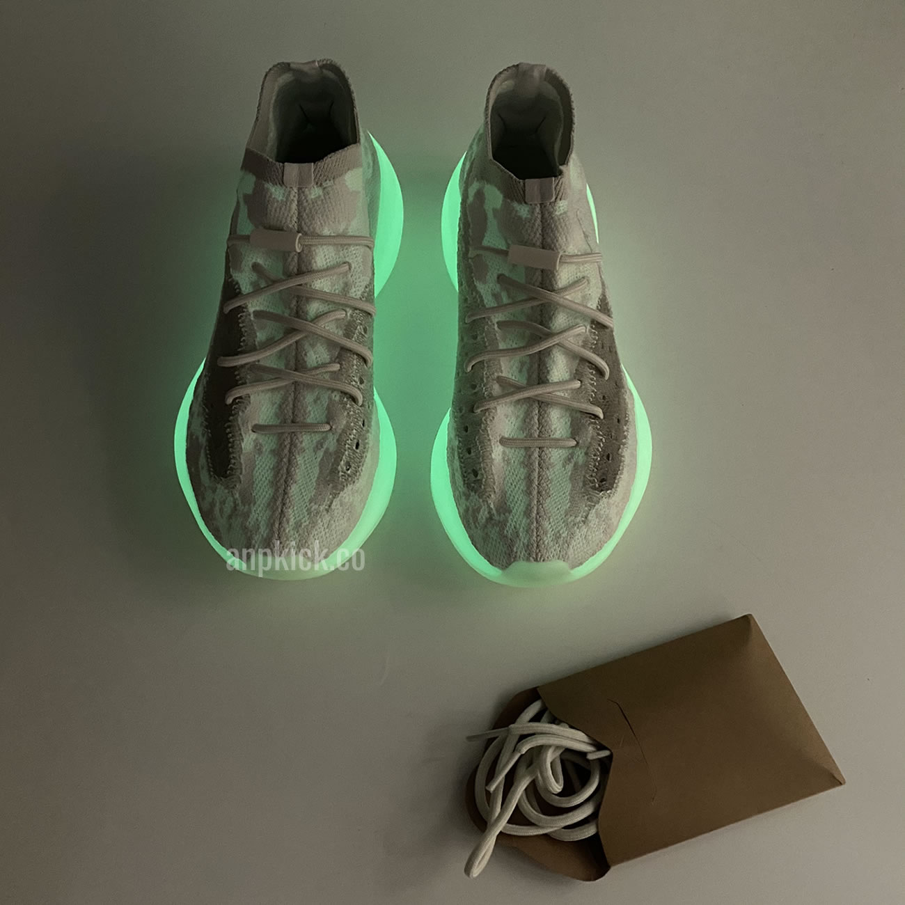 Adidas Yeezy Boost 380 Calcite Glow In The Dark Gz8668 (1) - newkick.vip