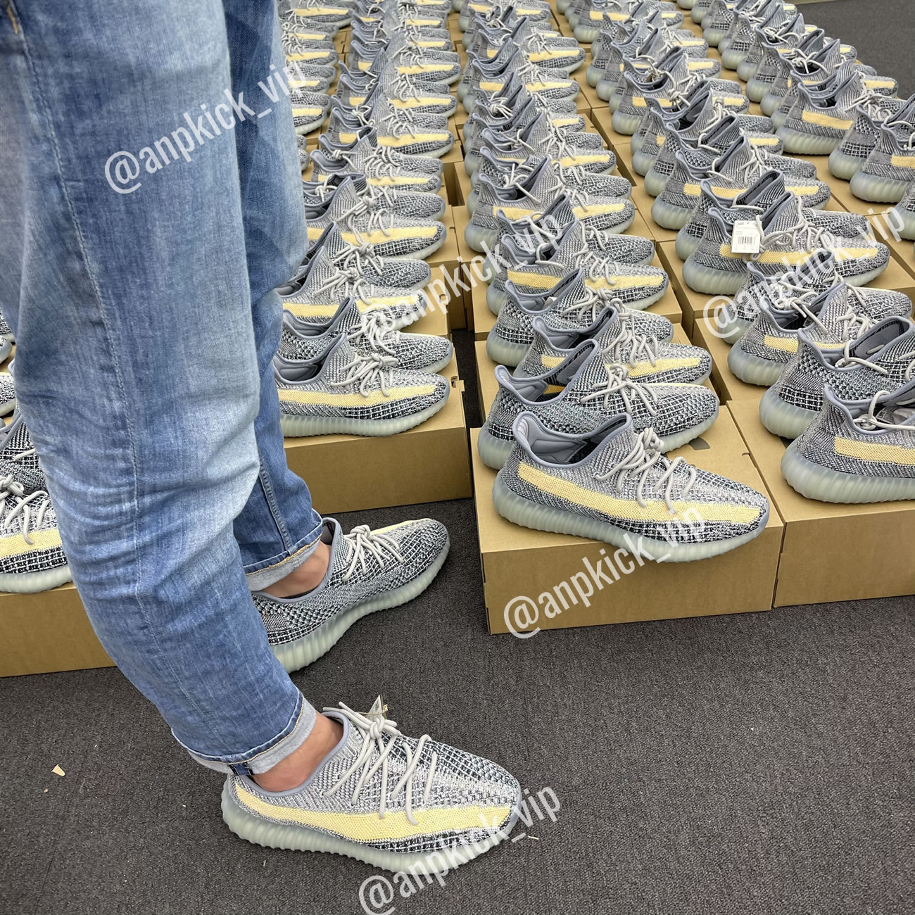 Adidas Anpkick Yeezy Boost 350 V2 Ash Blue Gy7657 (10) - newkick.vip