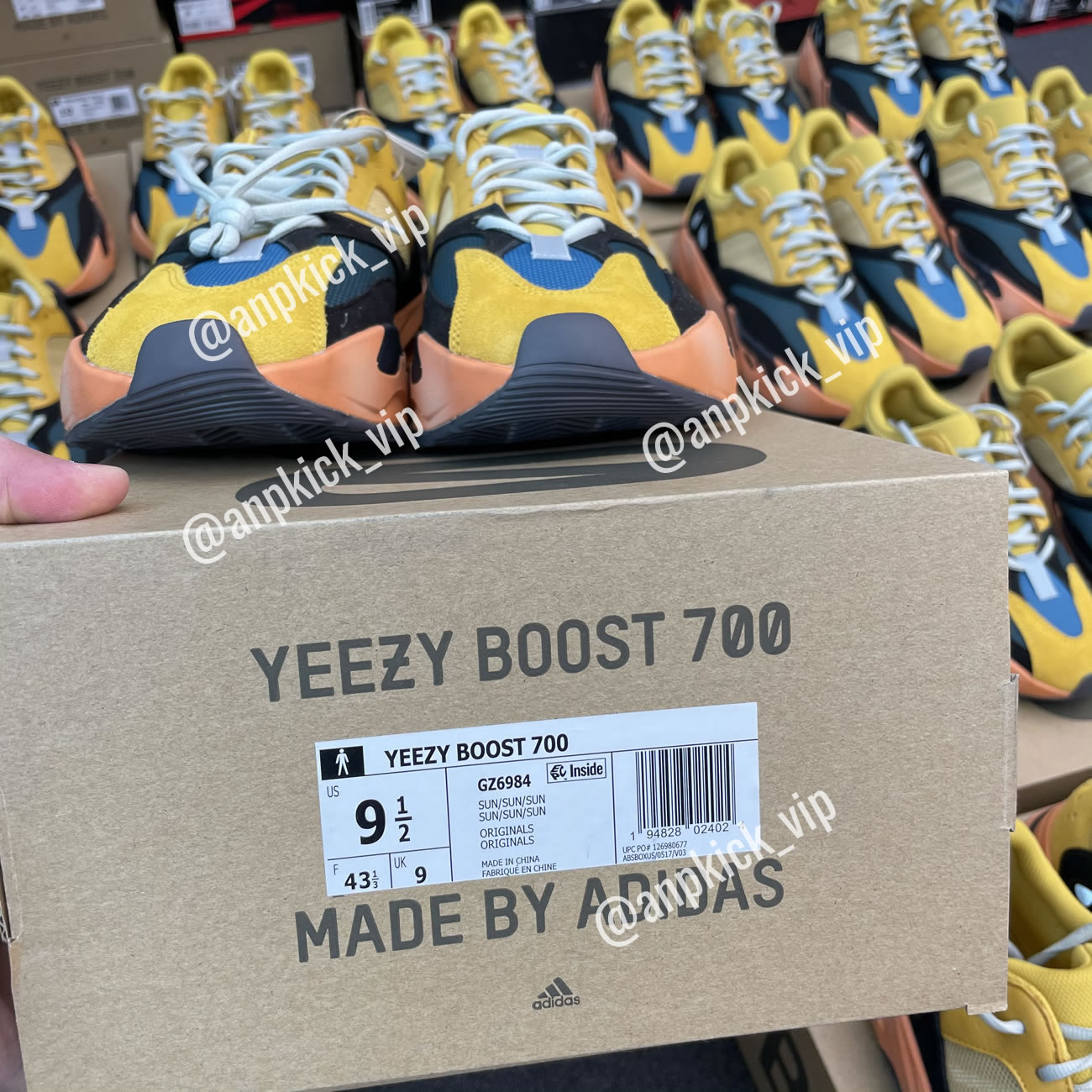 Adidas Anpkick Yeezy Boost 700 Sun Gz6984 (7) - newkick.vip