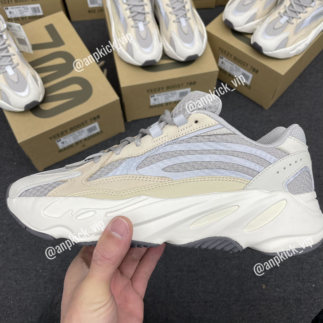 Adidas Yeezy Boost 700 V2 Cream Gy7924 (12) - newkick.vip