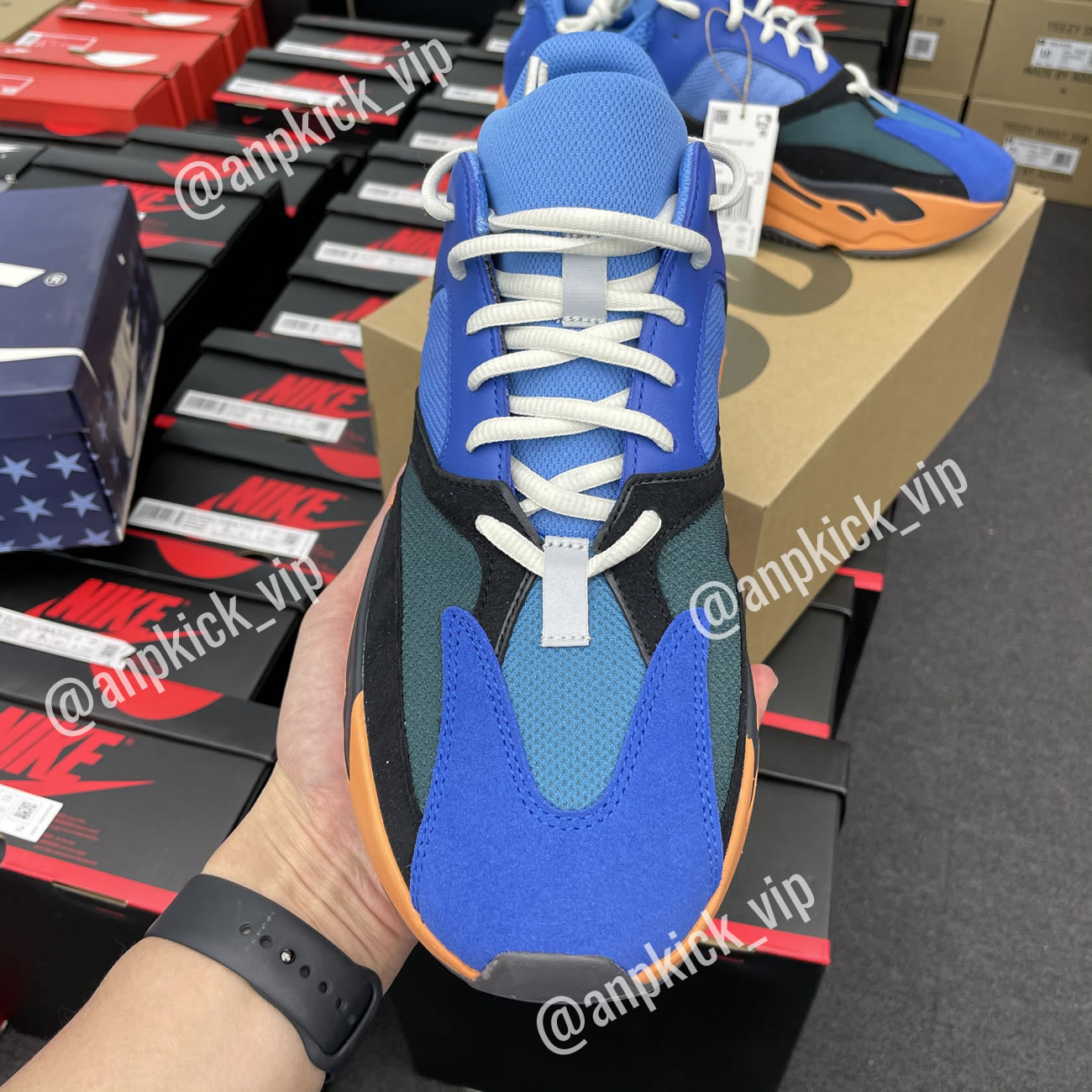 Adidas Yeezy Boost 700 Bright Blue Orange Anpkick Gz0541 (1) - newkick.vip