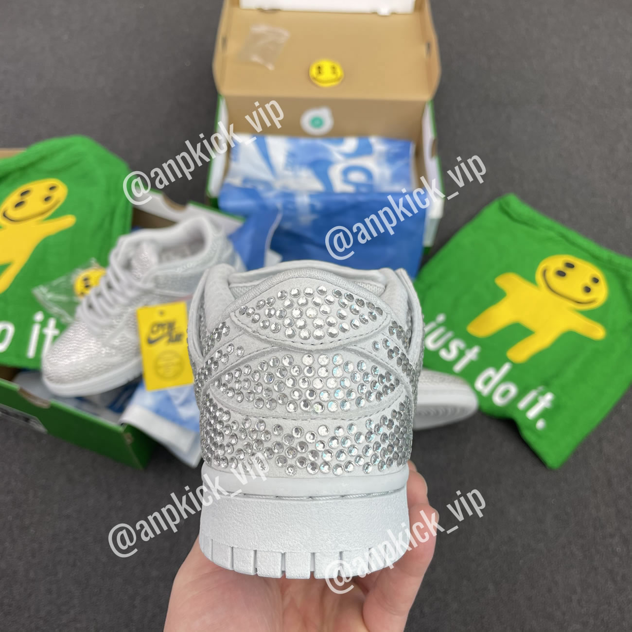 Anpkick Nike Dunk Low Cactus Plant Flea Market Swarovski Crystals Cz2670 001 (5) - newkick.vip