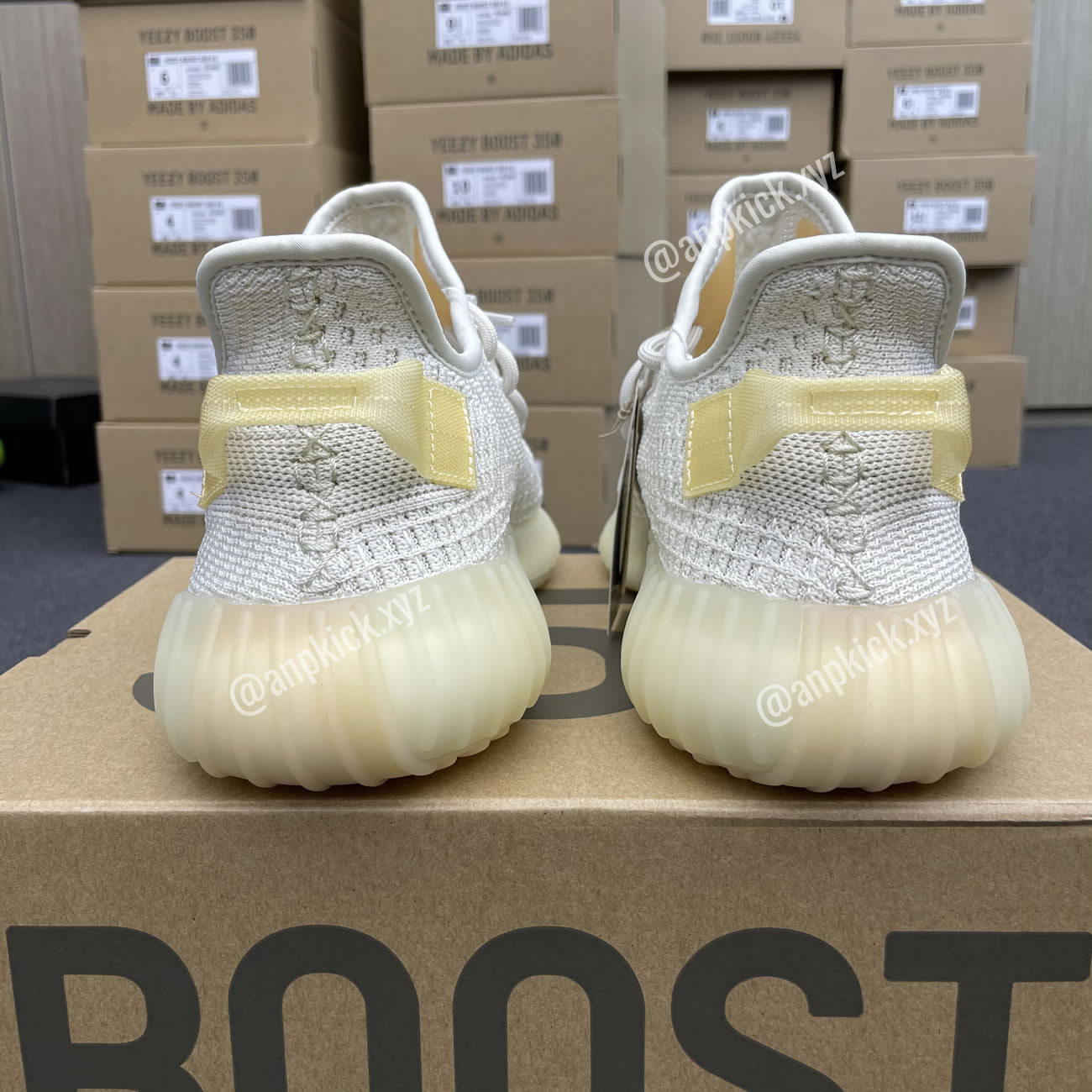 Adidas Yeezy Boost 350 V2 Light Uv Sensitive Gy3438 (11) - newkick.vip