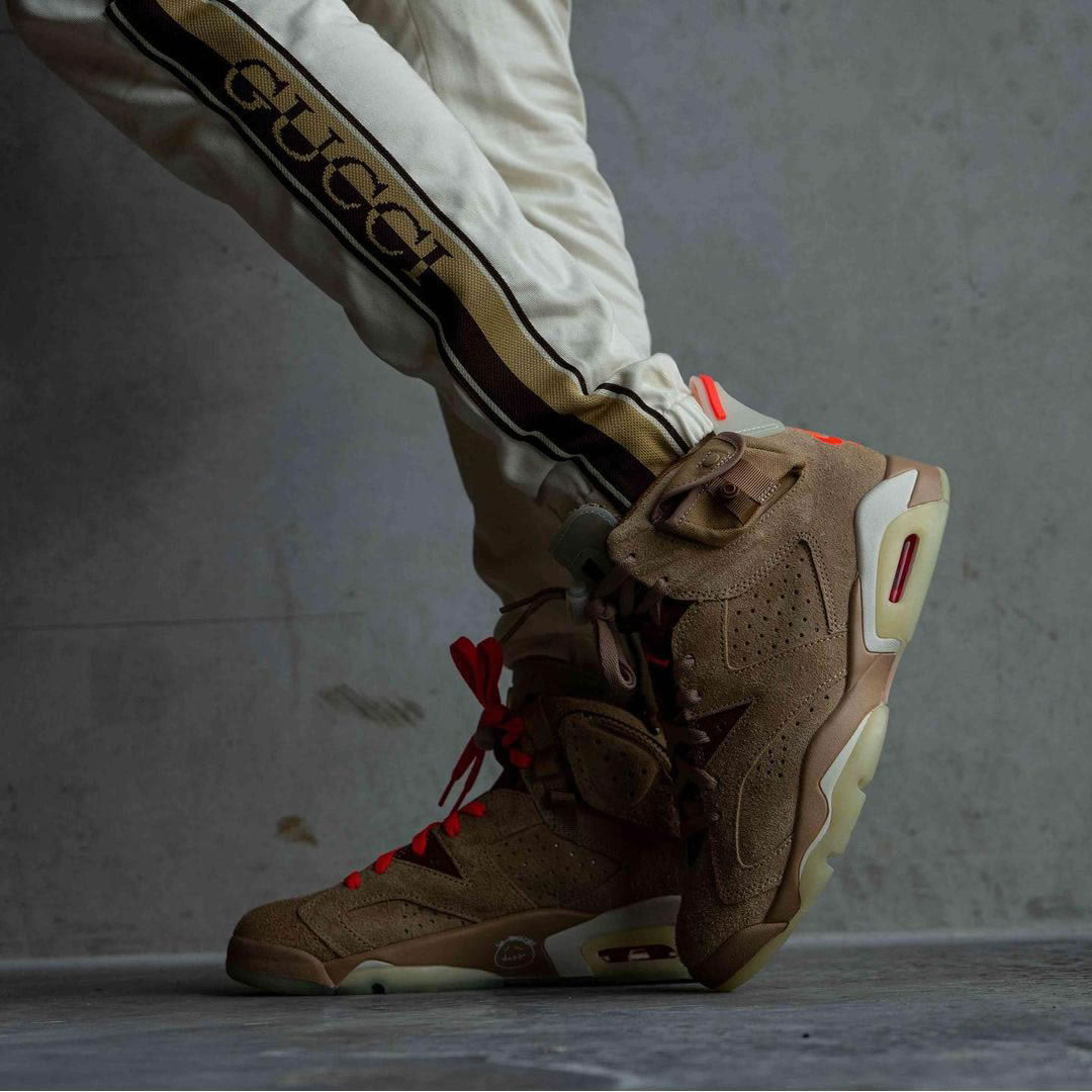 Travis Scott Air Jordan 6 Retro British Khaki On Feet Dh0690 200 (7) - newkick.vip