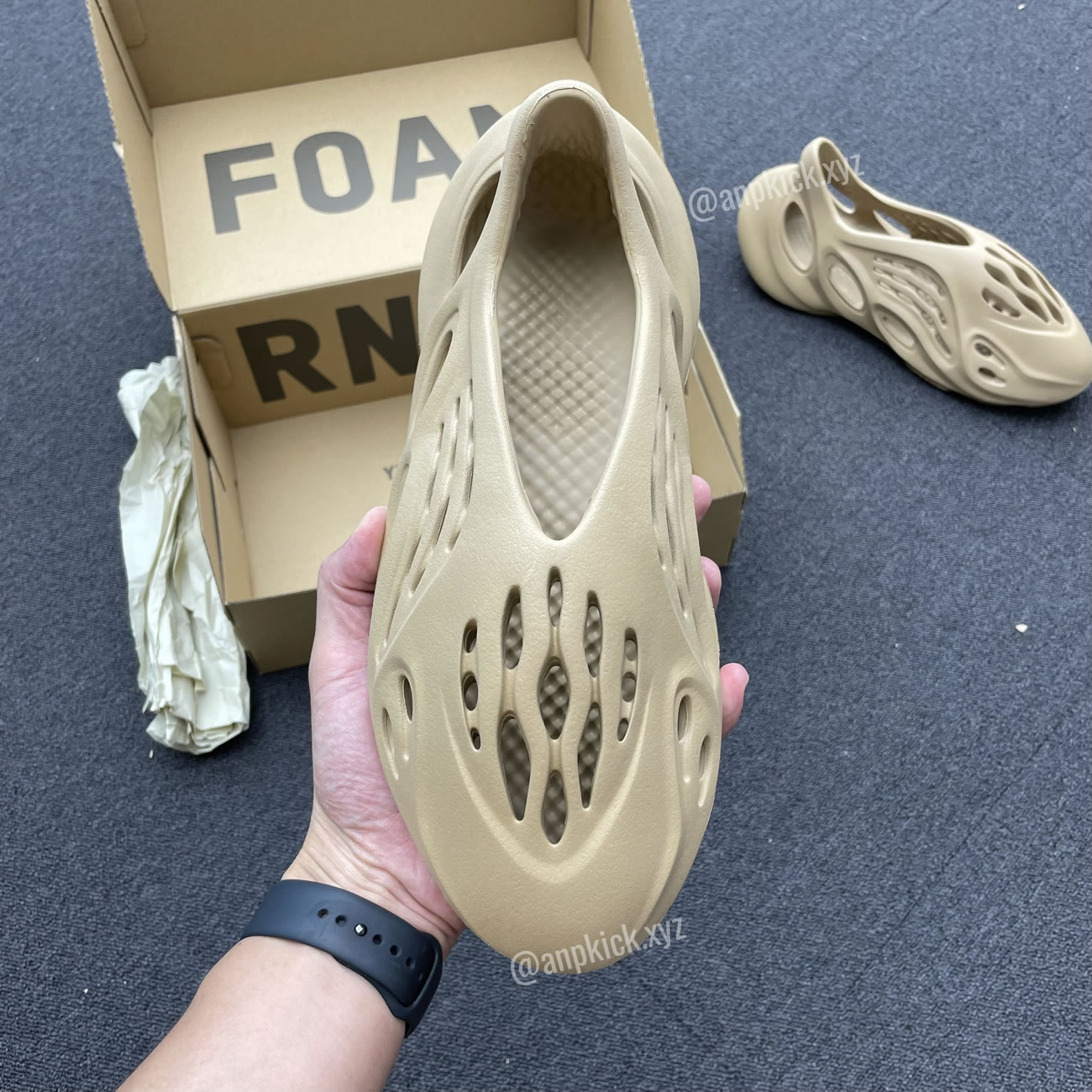 Adidas Yeezy Foam Runner Ochre Gw3354 (7) - newkick.vip