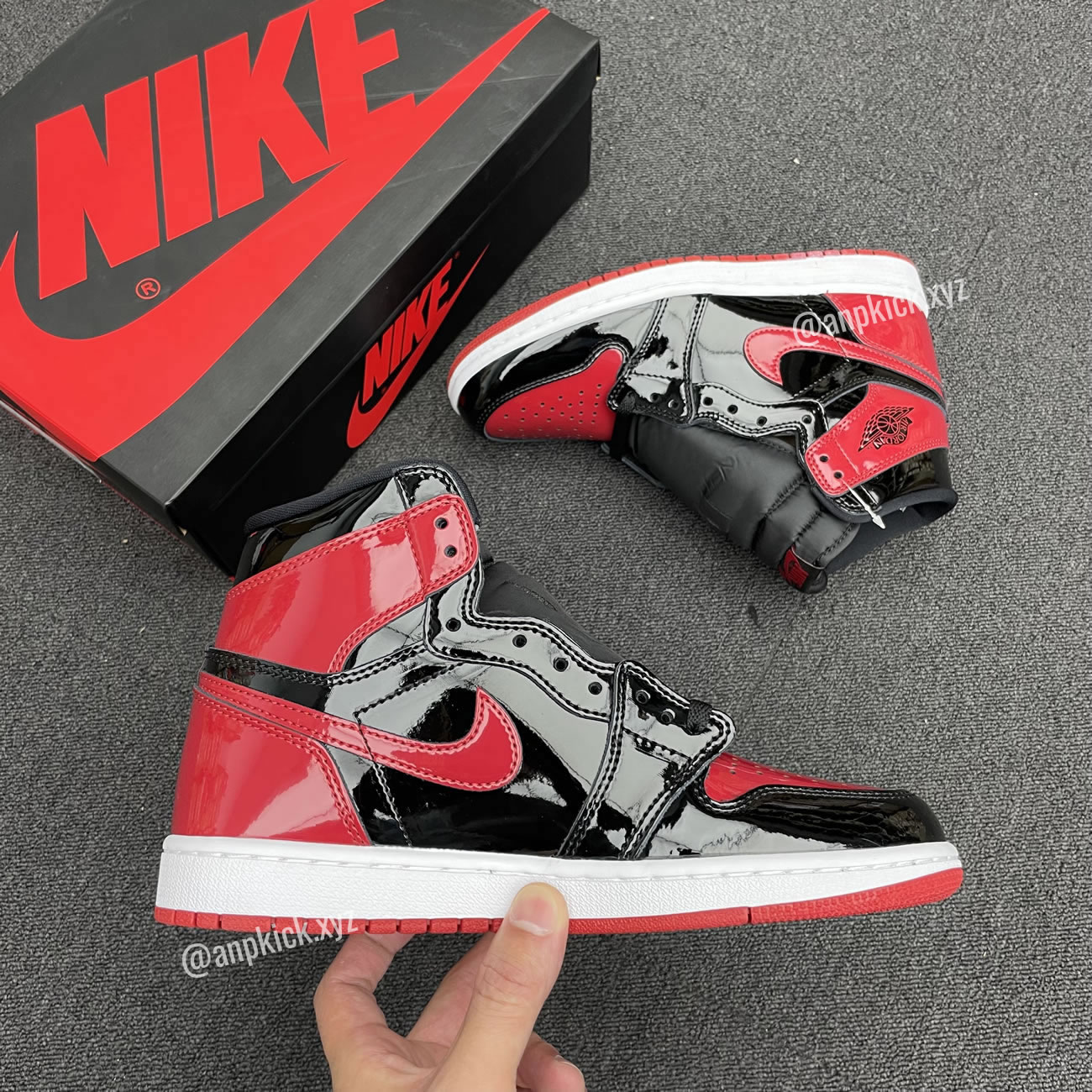 Air Jordan 1 High Og Bred Patent 555088 063 (2) - newkick.vip