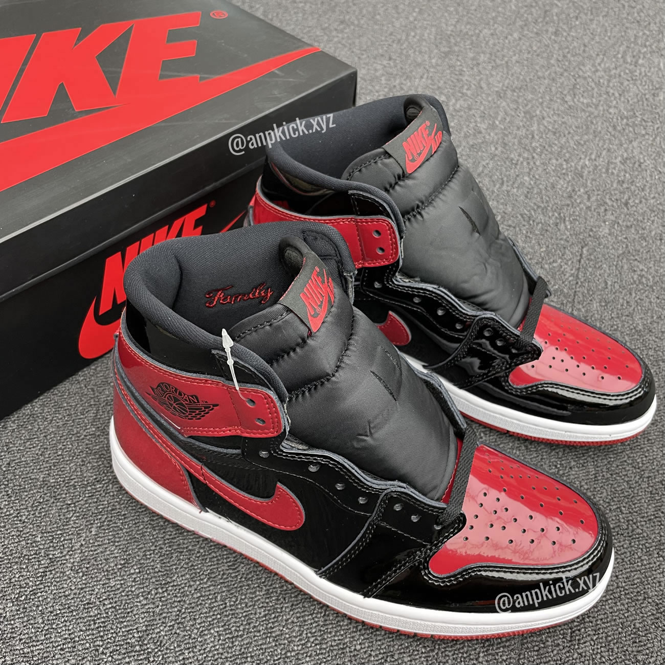 Air Jordan 1 High Og Bred Patent 555088 063 (5) - newkick.vip