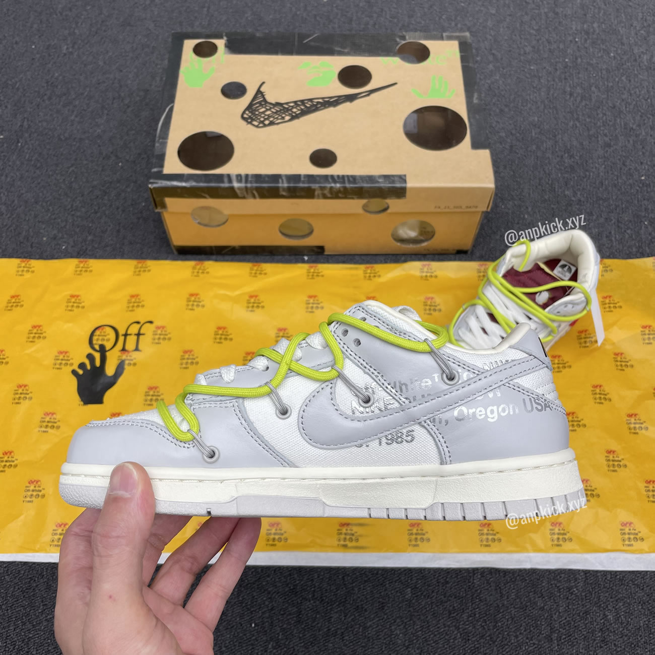 Off White Nike Sb Dunk Low The 08 Of 50 Grey White Yellow Dm1602 106 08 (4) - newkick.vip