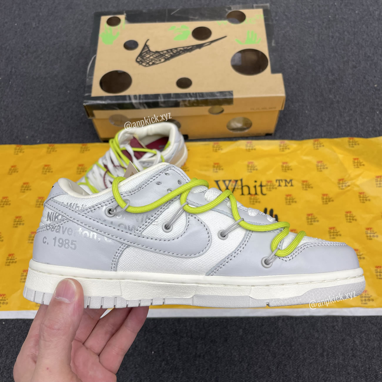 Off White Nike Sb Dunk Low The 08 Of 50 Grey White Yellow Dm1602 106 08 (7) - newkick.vip