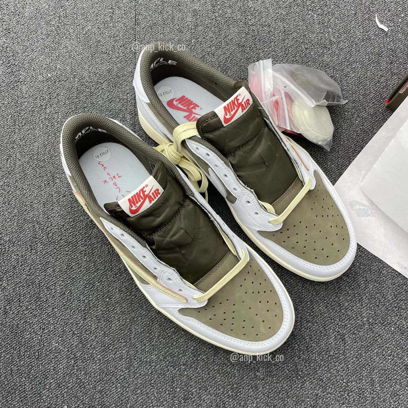 Travis Scott Air Jordan 1 Low White Brown Anpkick Custom Making (6) - newkick.vip