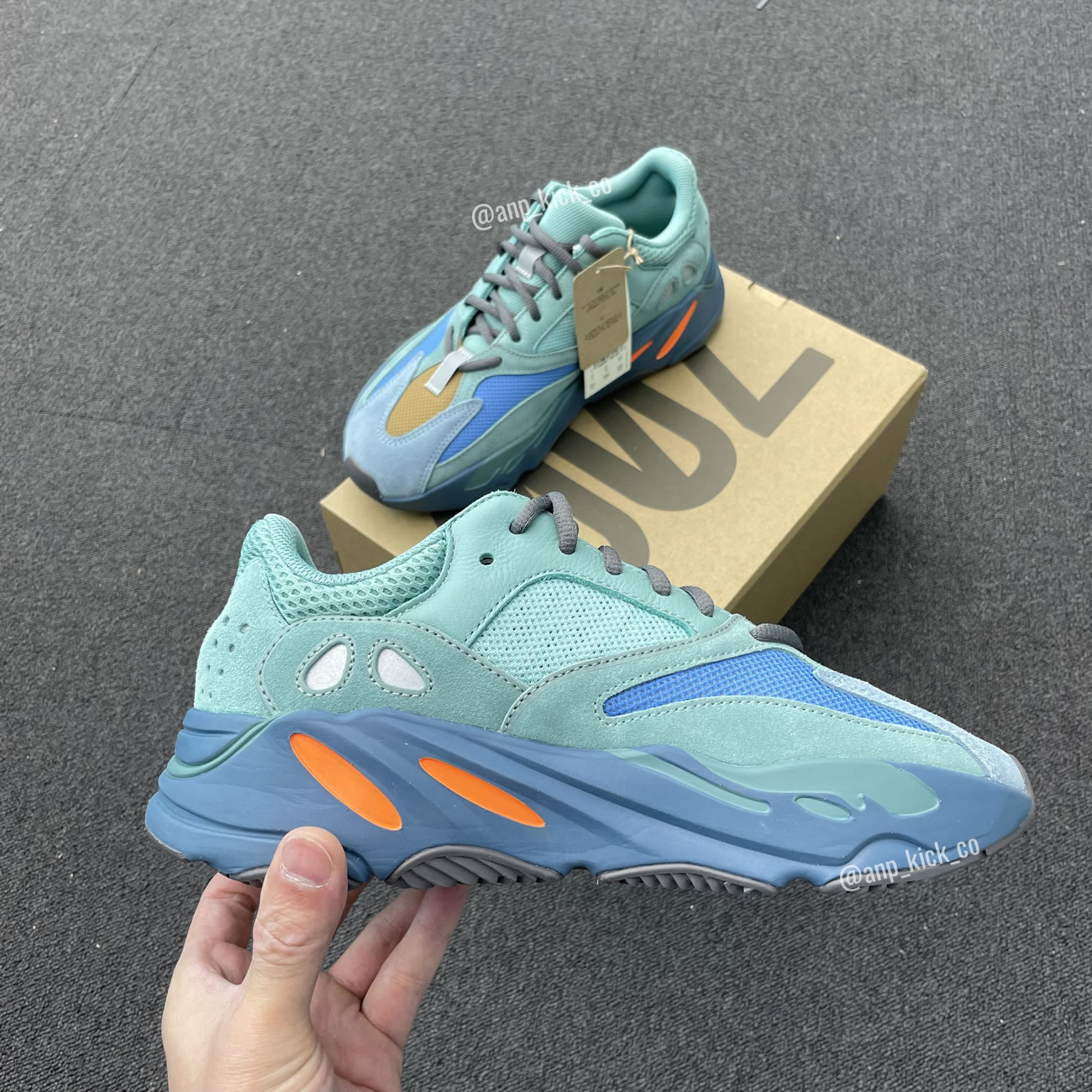 Adidas Yeezy Boost 700 Sea Blue Orange Anpkick Gz2002 (4) - newkick.vip