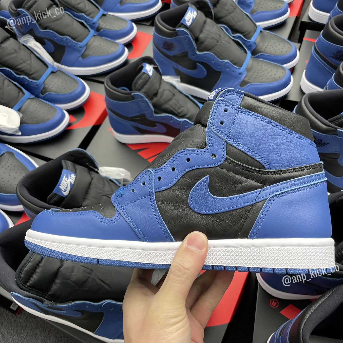 Air Jordan 1 Retro High Og Anpkick Dark Marina Blue 555088 404 (1) - newkick.vip