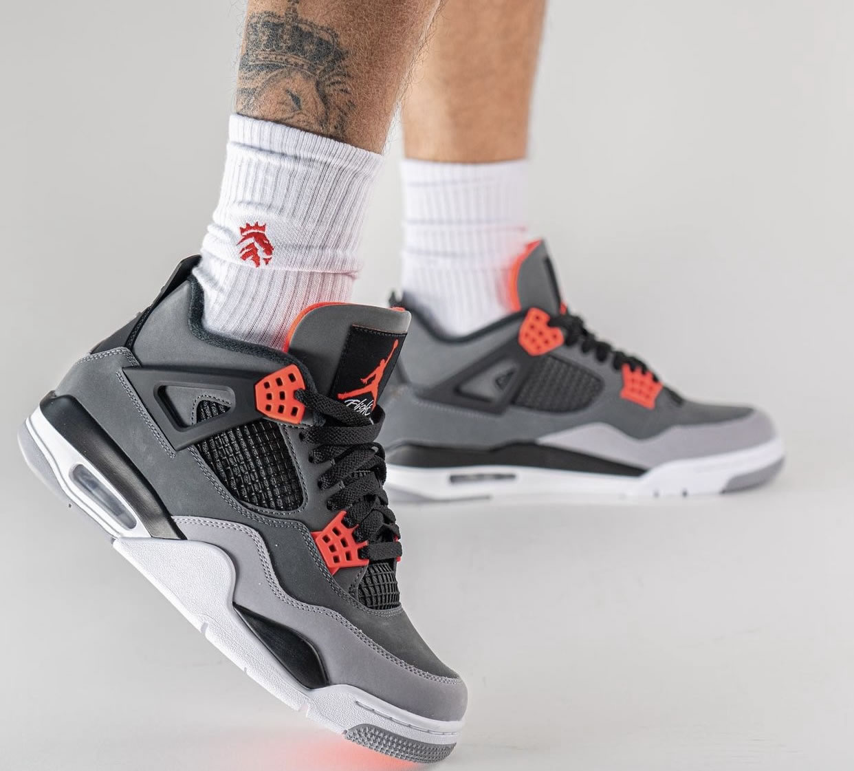 Air Jordan 4 Infrared 23 Dh6927 061 On Feet (2) - newkick.vip