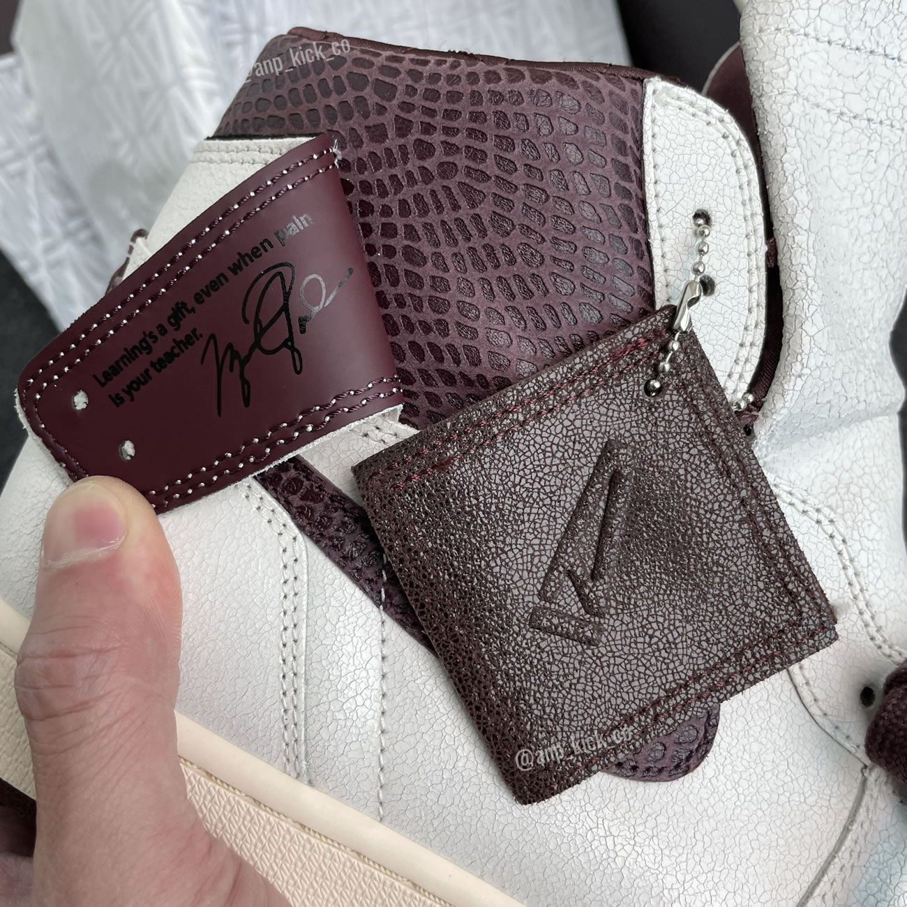 A Ma Maniere Air Jordan 1 High Og Sail And Burgundy Anpkick Do7097 100 (11) - newkick.vip