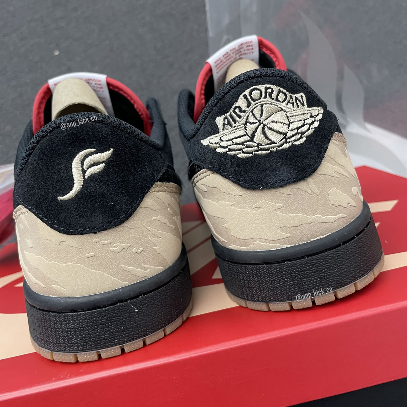 Solefly Air Jordan 1 Low Carnivore Anpkick Dn3400 001 (4) - newkick.vip