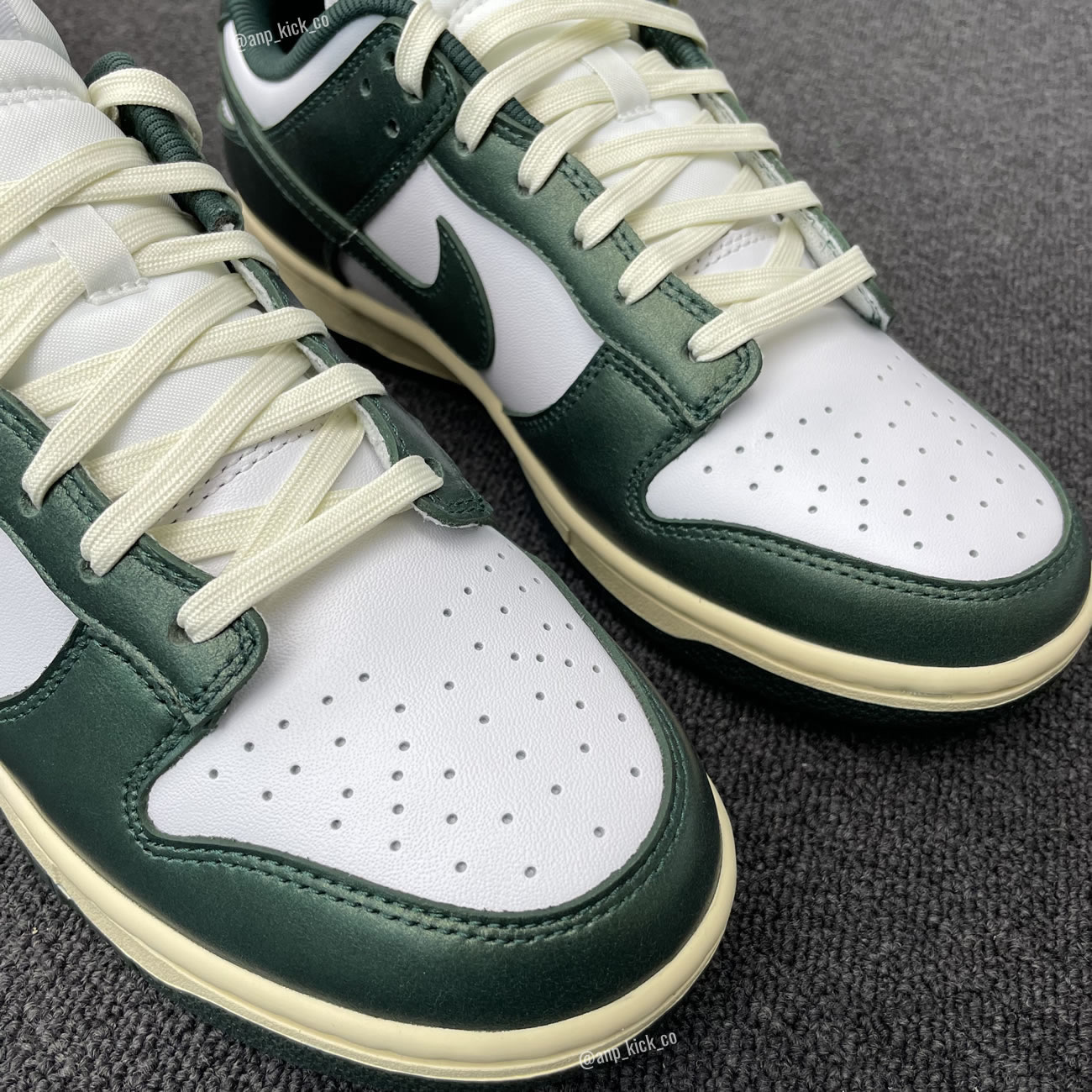 Nike Dunk Low Vintage Green Mens Wmns Anpkick Dq8580 100 (3) - newkick.vip