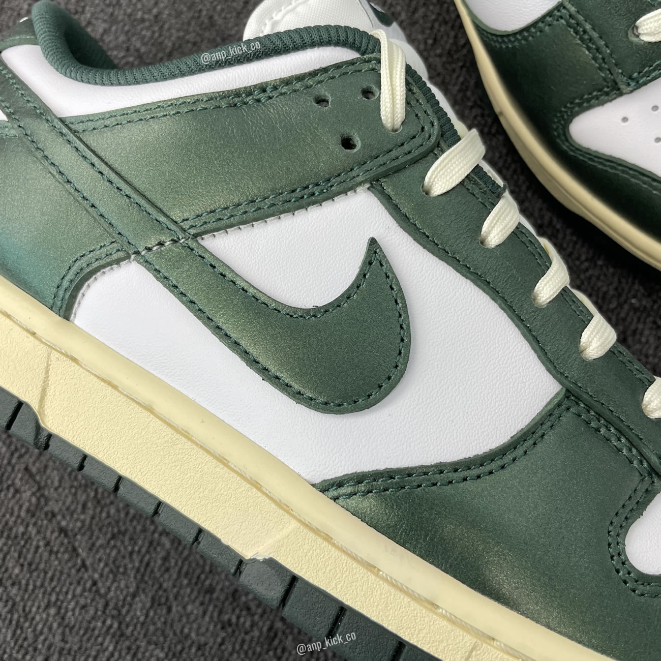 Nike Dunk Low Vintage Green Mens Wmns Anpkick Dq8580 100 (5) - newkick.vip