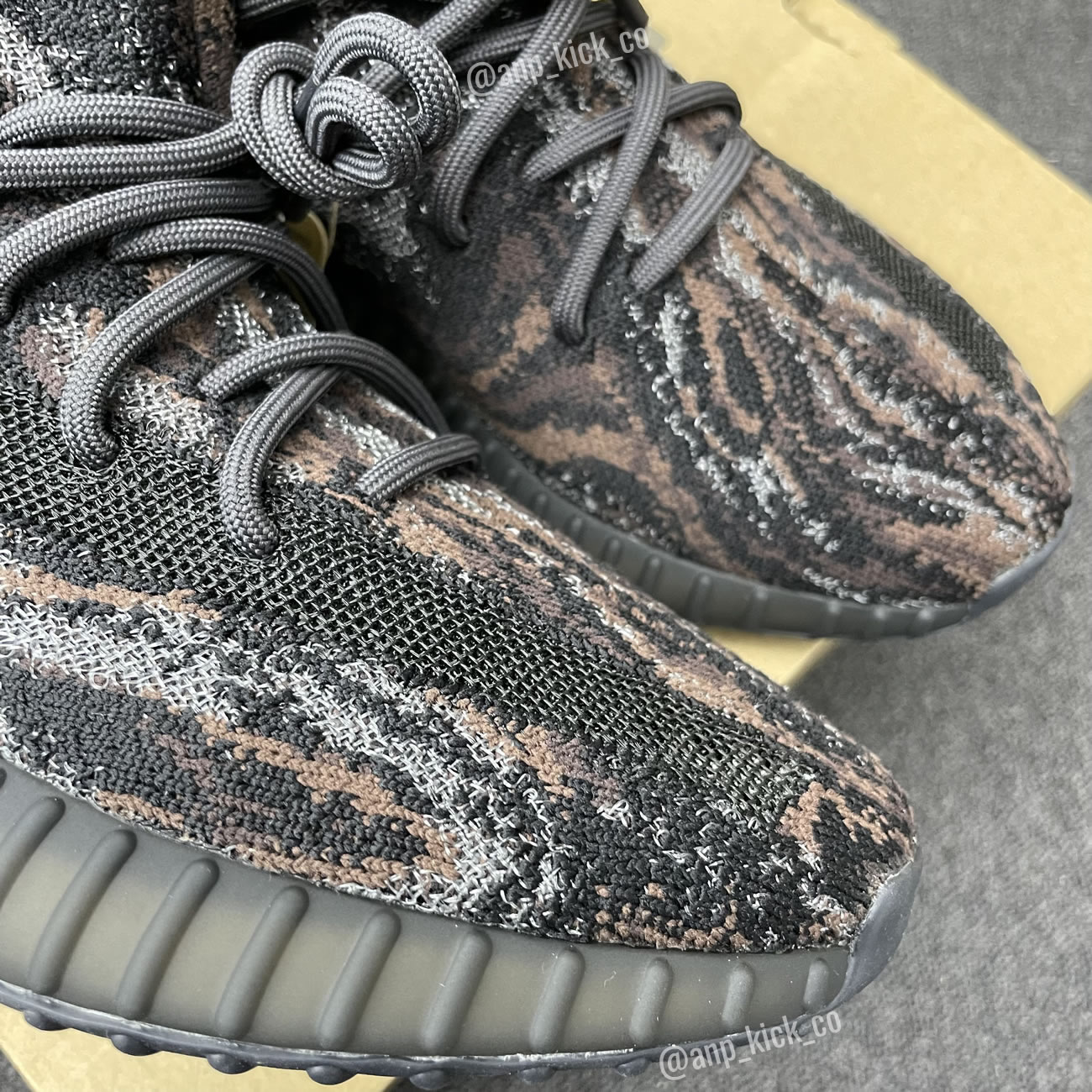 Adidas Yeezy Boost 350 V2 Mx Rock Anpkick Gw3774 (8) - newkick.vip