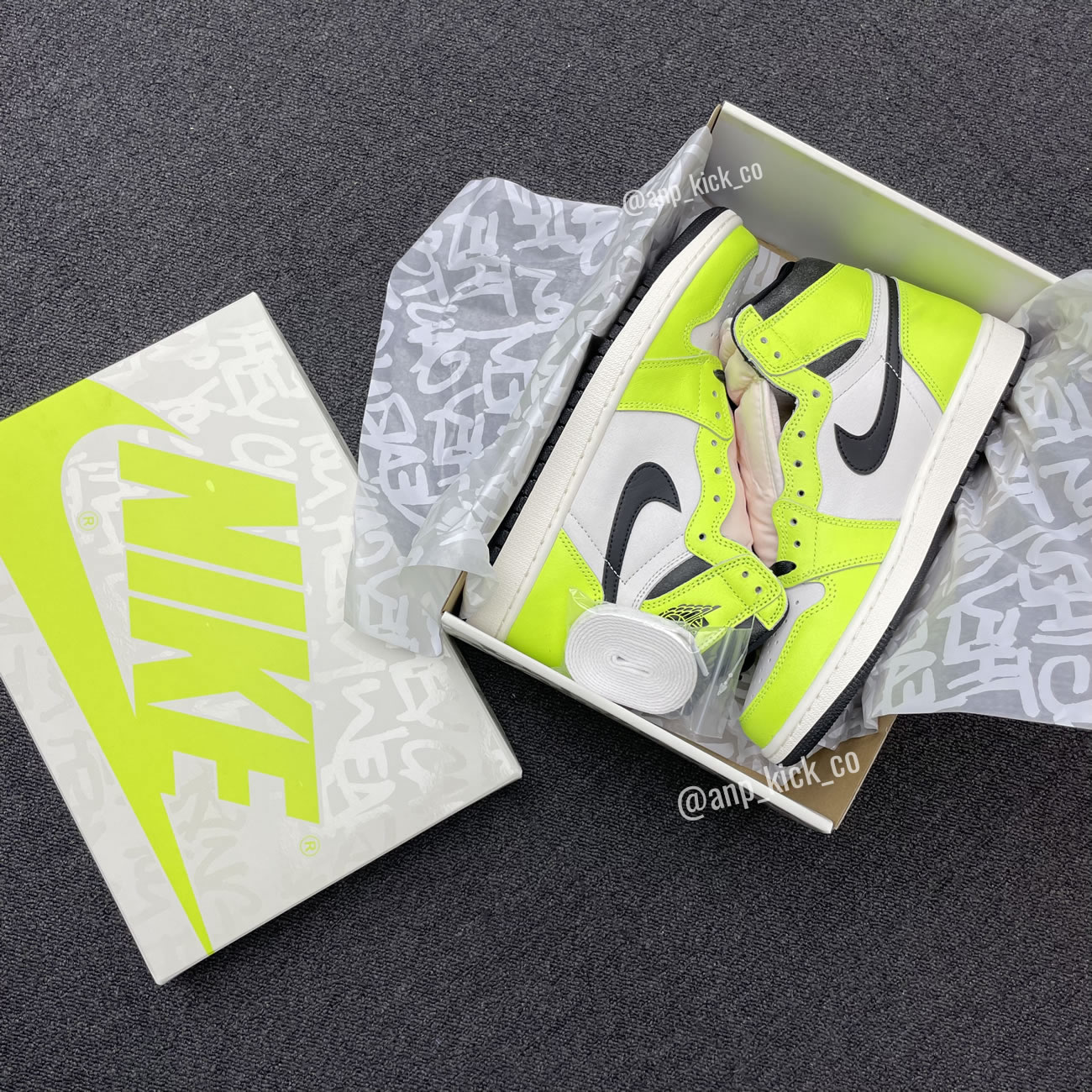 Air Jordan 1 Retro High Og Anpkick Volt Black Sail 555088 702 (12) - newkick.vip