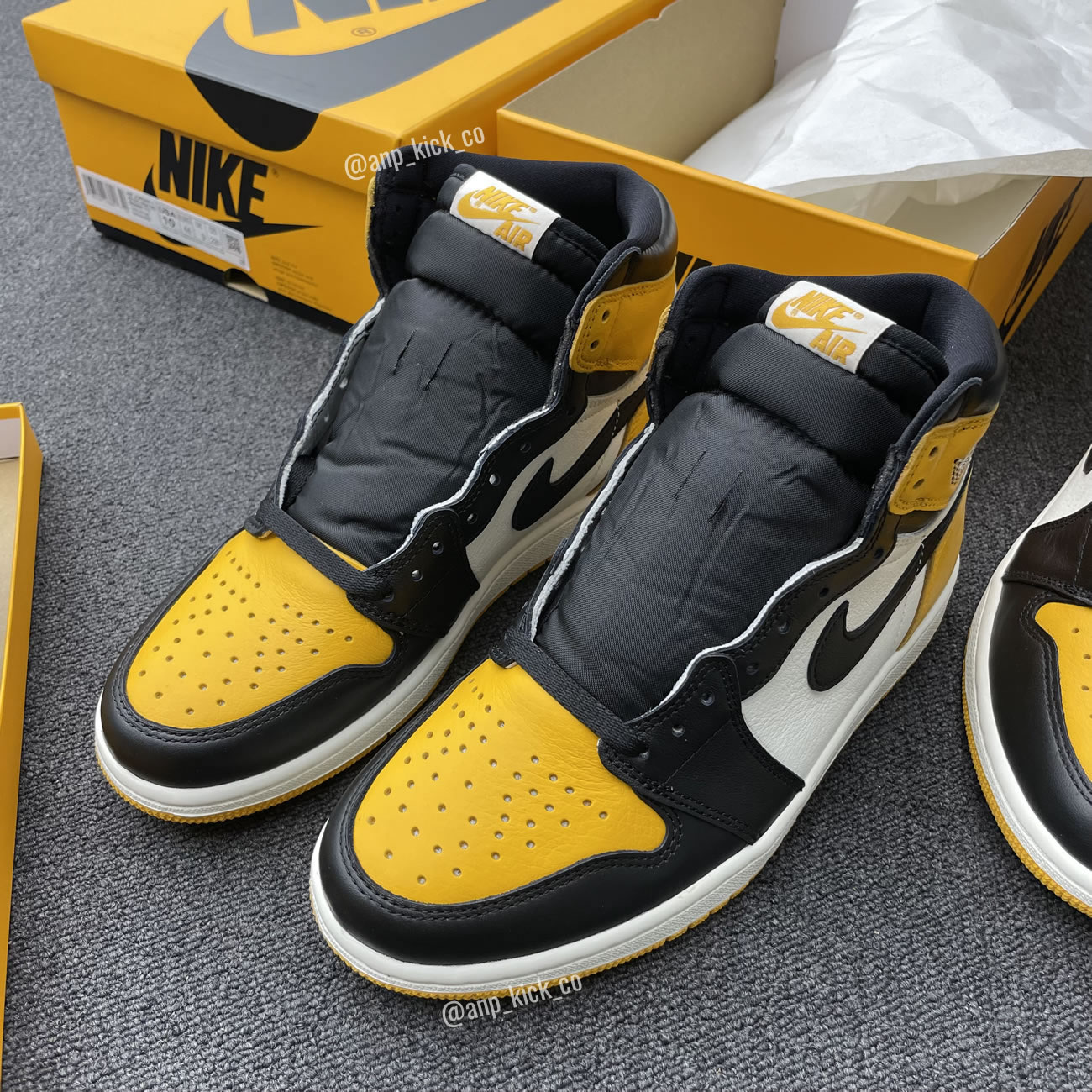 Air Jordan 1 Retro High Og Anpkick Yellow Toe 555088 711 (15) - newkick.vip