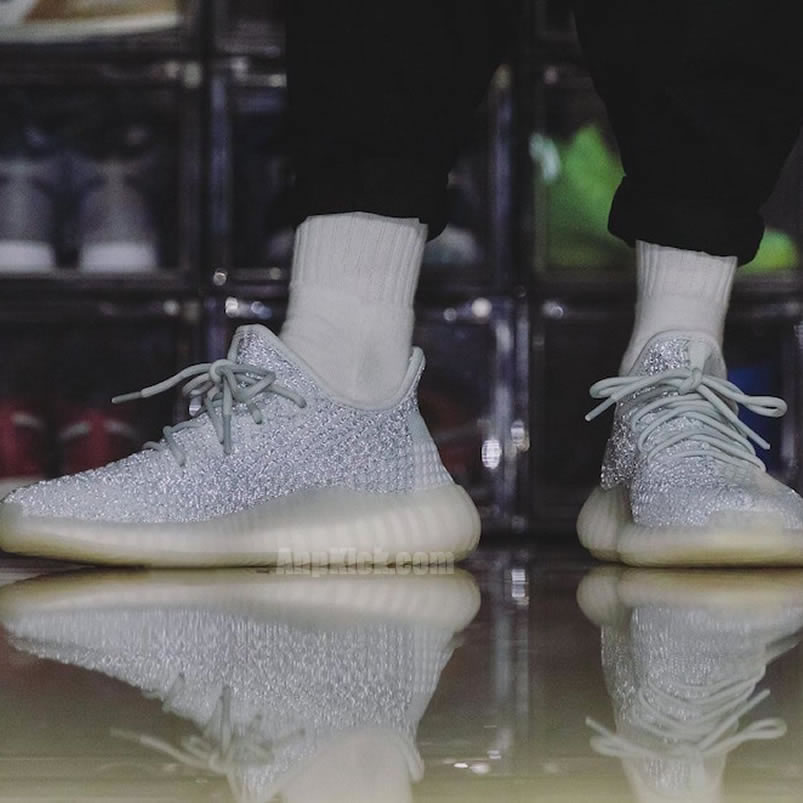 Adidas Yeezy Boost 350 V2 Cloud White On Feet Reflective Release Date Fw5317 (4) - newkick.vip