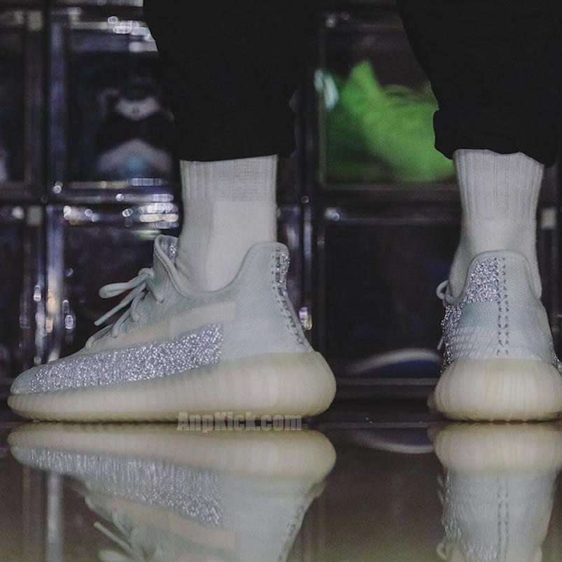 Adidas Yeezy Boost 350 V2 Cloud White On Feet Reflective Release Date Fw5317 (6) - newkick.vip