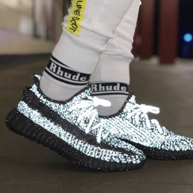 Adidas Yeezy Boost 350 V2 Static 3m Black Reflective Fu9007 On Feet (1) - newkick.vip