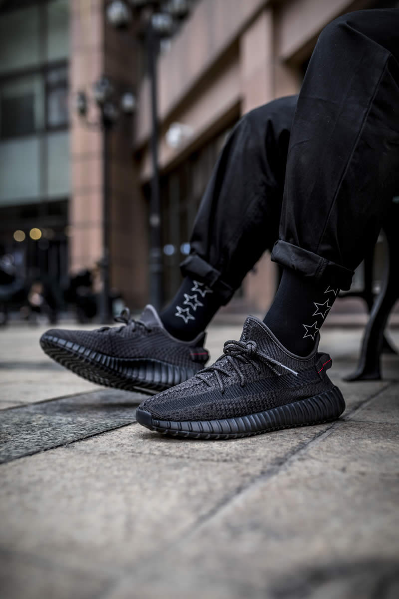 Adidas Yeezy Boost 350 V2 Black None Refective On Feet Fu9013 (6) - newkick.vip