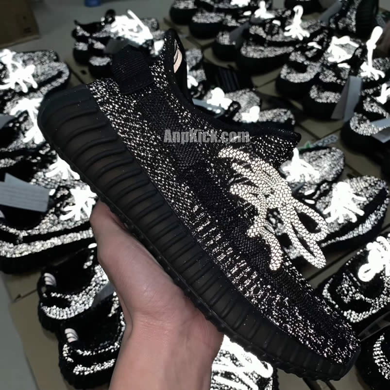 Adidas Yeezy Boost 350 V2 Static Refective Black Venom Ef2367 Wholesale (2) - newkick.vip