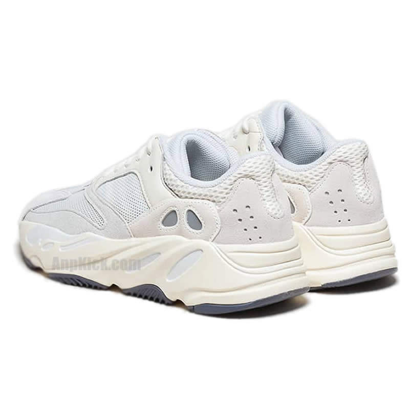 Adidas Yeezy Boost 700 Analog Outfit On Foot Release Date Eg7596 (3) - newkick.vip