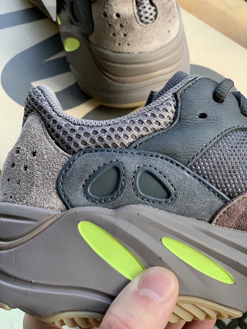 Yeezy Boost 700 'Mauve' Wave Runner Outfit EE9614 Detail Real Pics