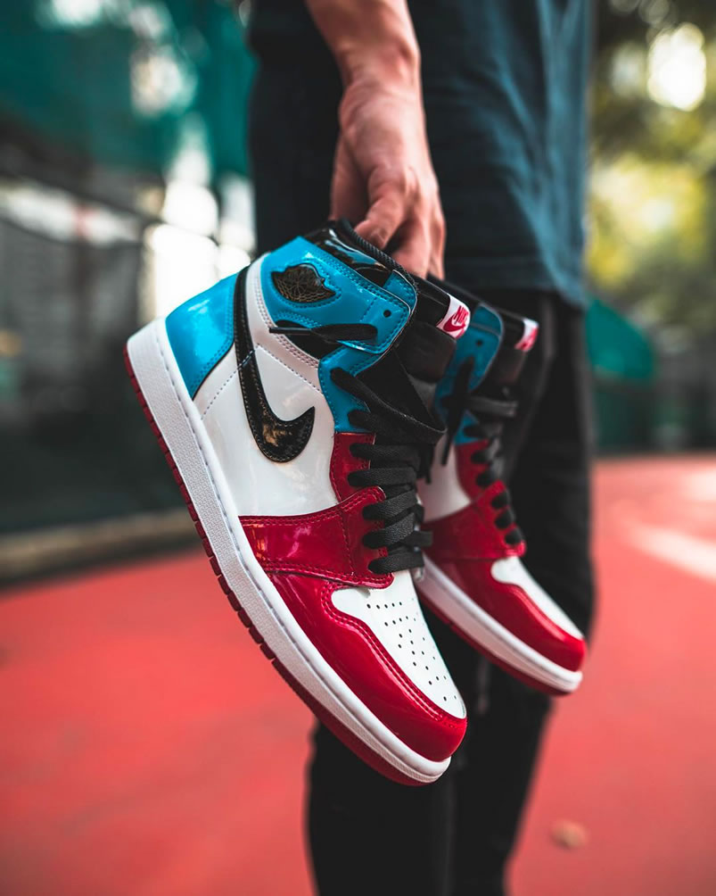 Air Jordan 1 High Og Fearless Mens Womens In Hand Release Date Ck5666 100 (1) - newkick.vip