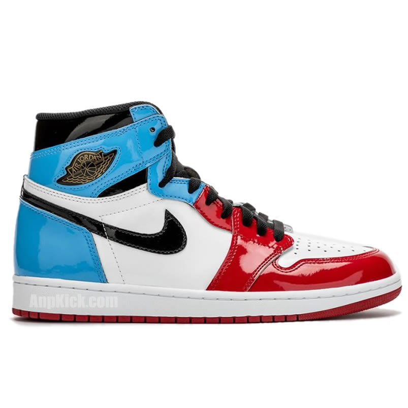 Air Jordan 1 High Og Fearless Mens Womens Shoes On Feet Release Date Ck5666 100 (2) - newkick.vip