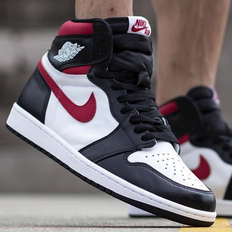 Air Jordan 1 Retro High Og Gym Red 2019 555088 061 On Feet (1) - newkick.vip