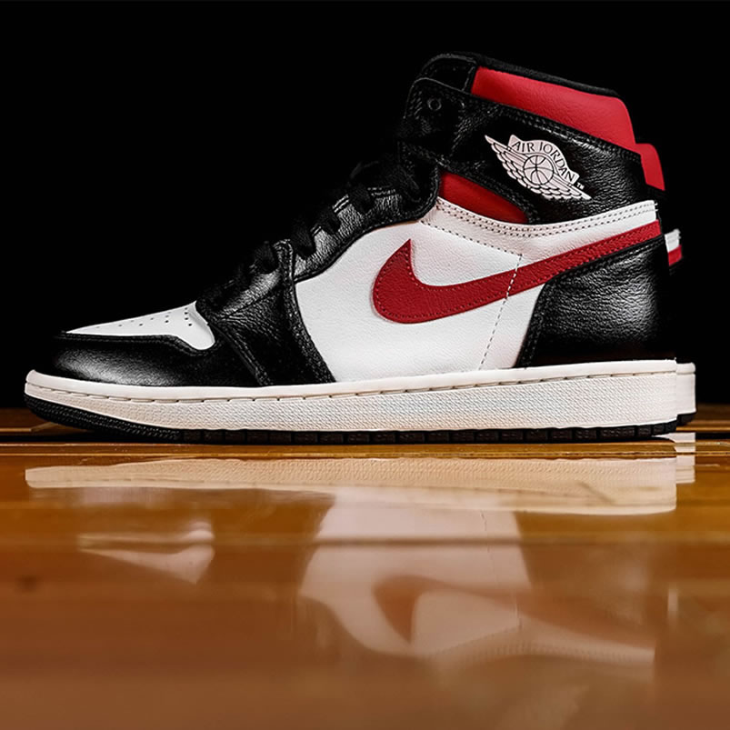 Air Jordan 1 Retro High Og Gym Red 2019 Black White Release Date 555088 061 (1) - newkick.vip